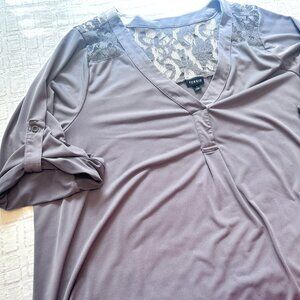 Torrid Size 4 Comfy Lace Knit Shirt